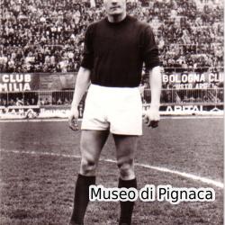 Mauro Pasqualini - ala - al Bologna dal 1966 al 1972 (non in modo continuativo)