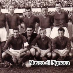 1950-51 (8 ottobre) - formazione schierata a Lucca (Lucchese vs Bologna 0 a 1)