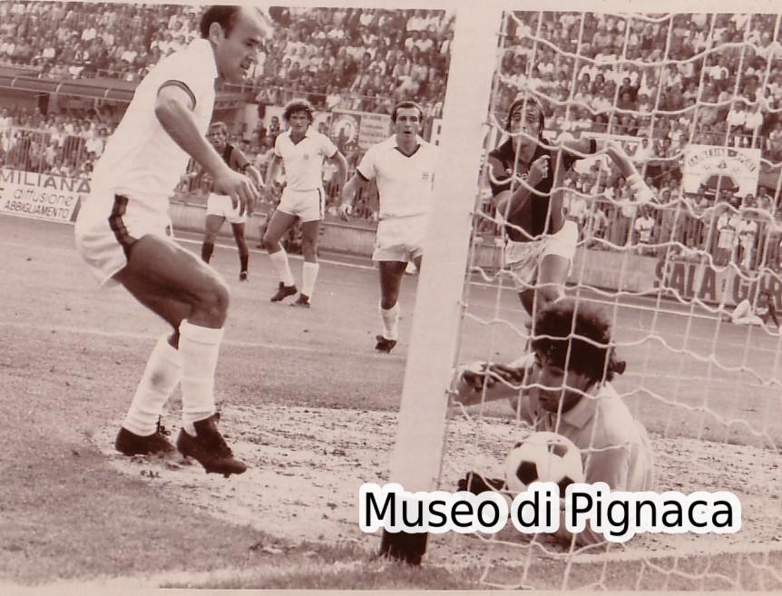 1981 (13 sett) - Bologna vs Cagliari - gol fantasma di Chiorri