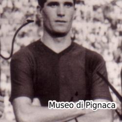 Edmondo Lorenzini - difensore - al Bologna dal 1960 al 1964
