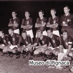 1964-65 fotografia formazione Bologna (vs Milan - in notturna precampionato)