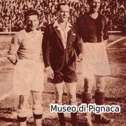 1932 (24 gennaio) - I capitani di Napoli e Bologna, l'ex Paulo Innocenti e Gastone Baldi.