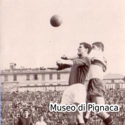 1959 (27 settembre) - Genoa vs Bologna - Capra difende su Mognon