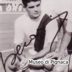 Marino Perani in maglia bianca nel campionato 1965/66