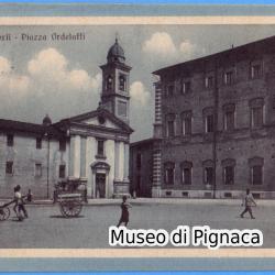 1919 vg - Forlì - Piazza degli Ordelaffi (animata con persone e carretti)