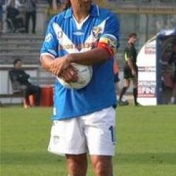 Baggio in campo con la maglia del Brescia