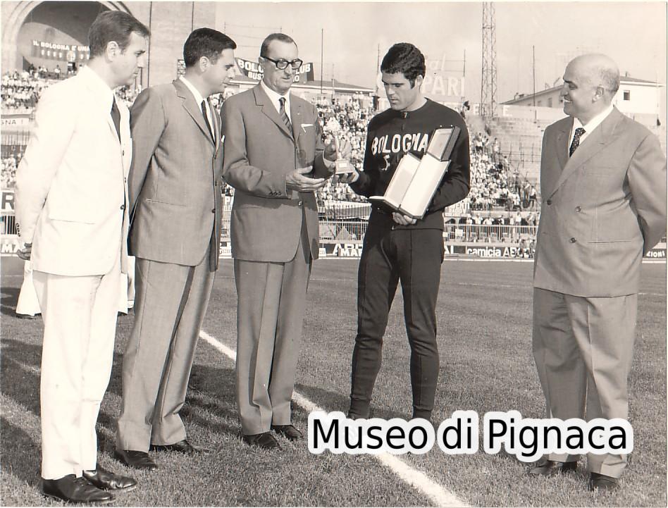 Lucio Mujesan - centravanti del Bologna dal 1968 al 1970