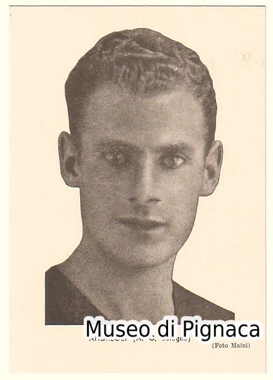 Piero Andreoli - mezzala - al Bologna dal 1938 al 1943