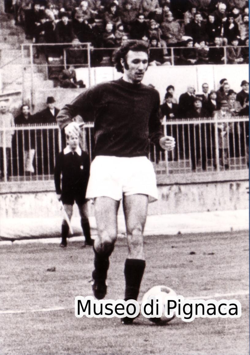 Vittorio Caporale - libero - al Bologna dal 1971 al 1974