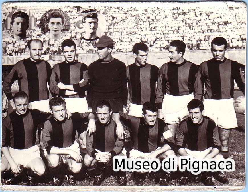 1956-57 (23 settembre) - Bologna schierato prima della partita vs il Milan