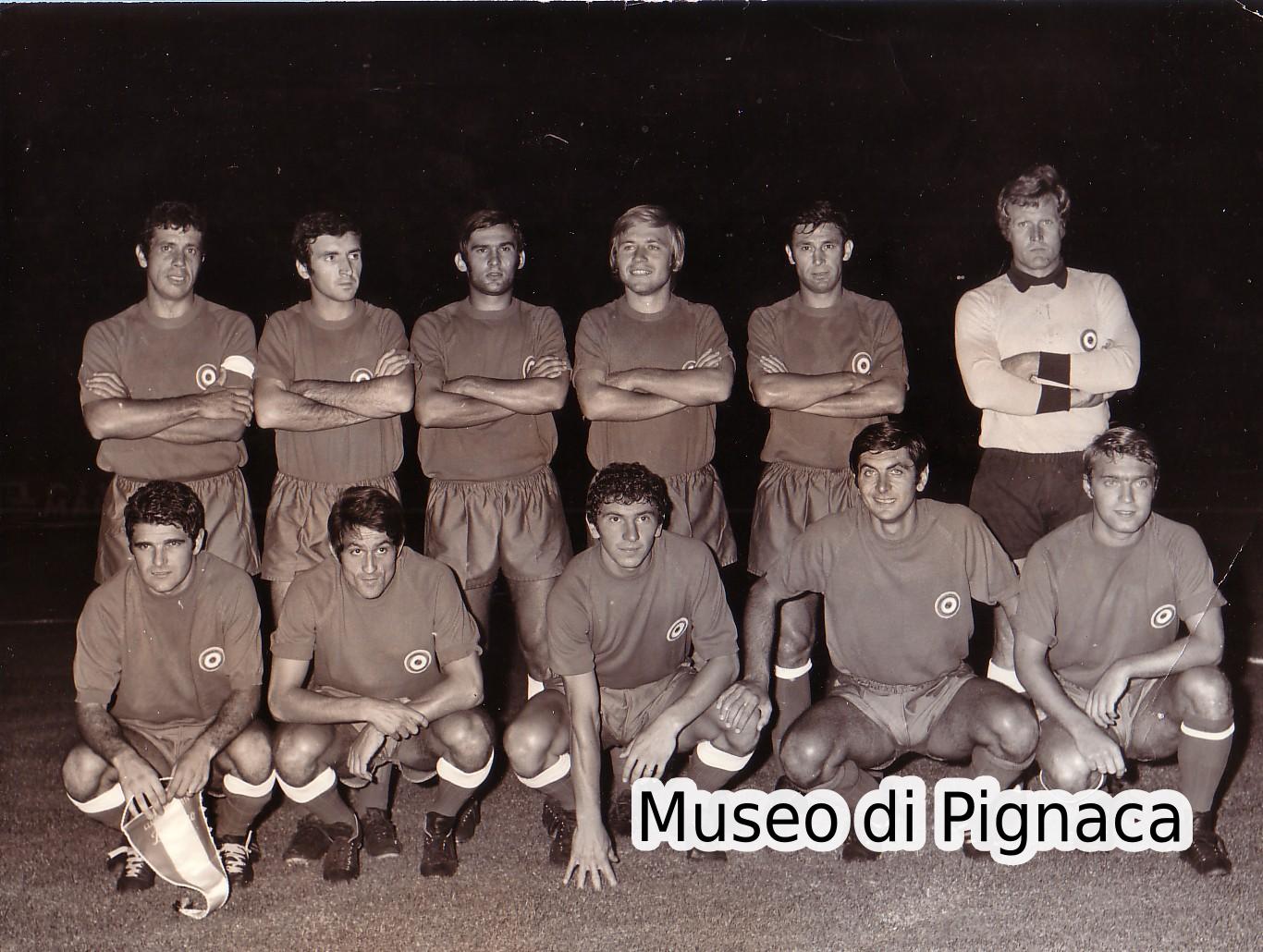 1970-71 Fotografia Formazione Bologna FC (precampionato vs Dinamo Bucarest)
