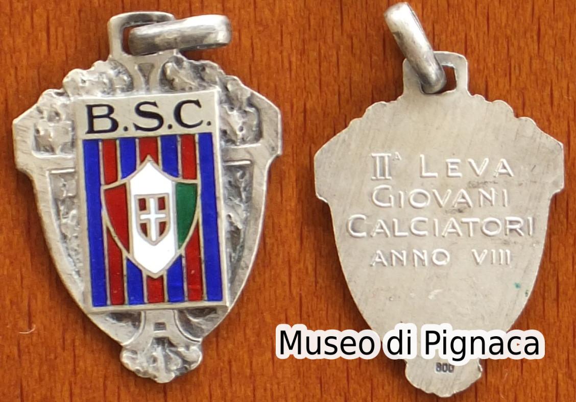 1930 medaglietta smaltata ag Bologna Sezione Calcio Leva Giovani Calciatori