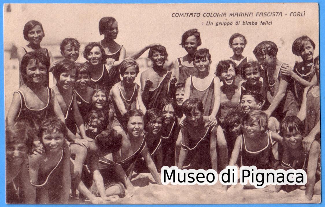 1935 nv - Comitato Colonia Marina Fascista - FORLI' - un gruppo di bimbi felici a San Mauro Mare