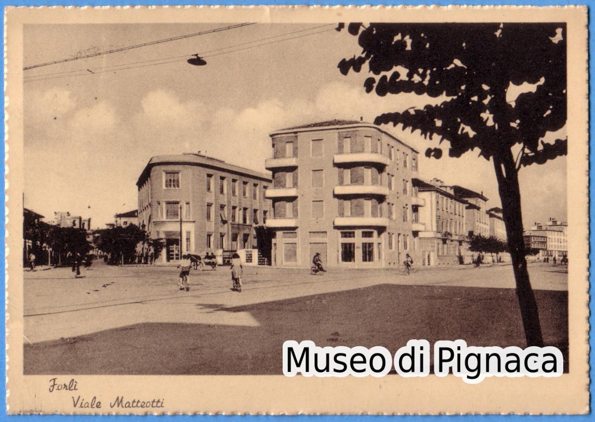 1951 vg - Forlì - Viale Matteotti (ingresso via Regnoli)