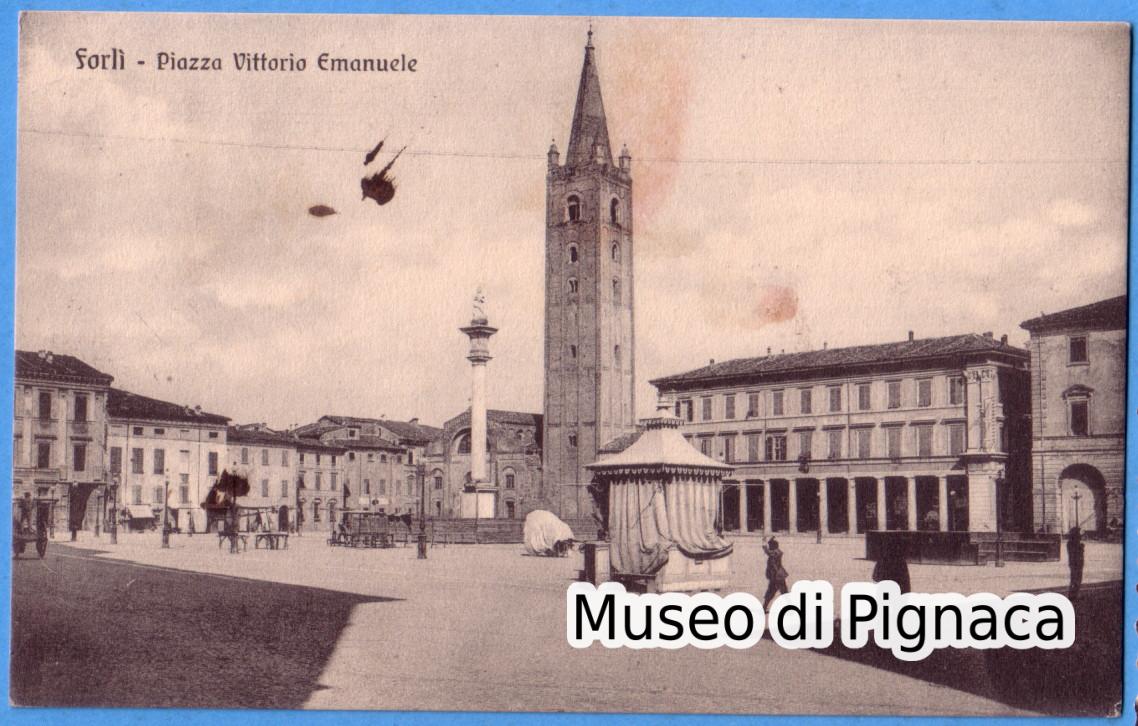1909 vg - Forlì Piazza Vittorio Emanuele