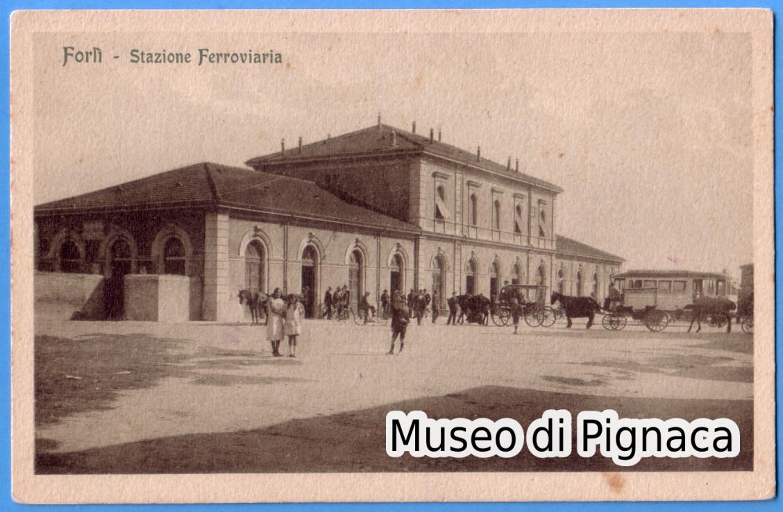 Forlì - Stazione Ferroviaria (dopo i rifacimenti del 1914)